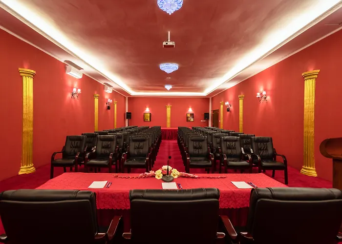 Fun Retreat Resort, Hotel And Ayurveda Spa